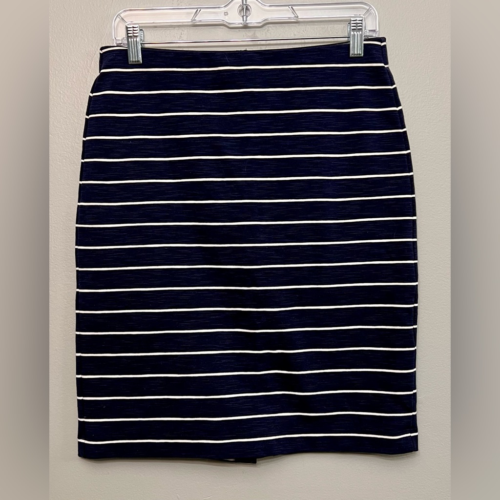 Banana Republic Navy Blue & White Stripes Pencil Skirt Size Small